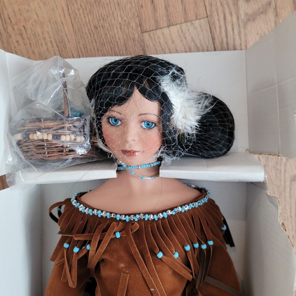 Paradise Galleries Spirit Of The Sky Doll Treasure Collection Premiere Edition - Picture 3 of 5